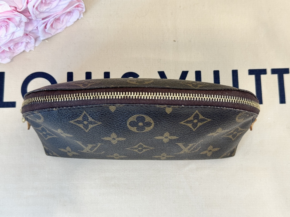 Louis vuitton cosmetic pouch gm vuittonite monogram sale